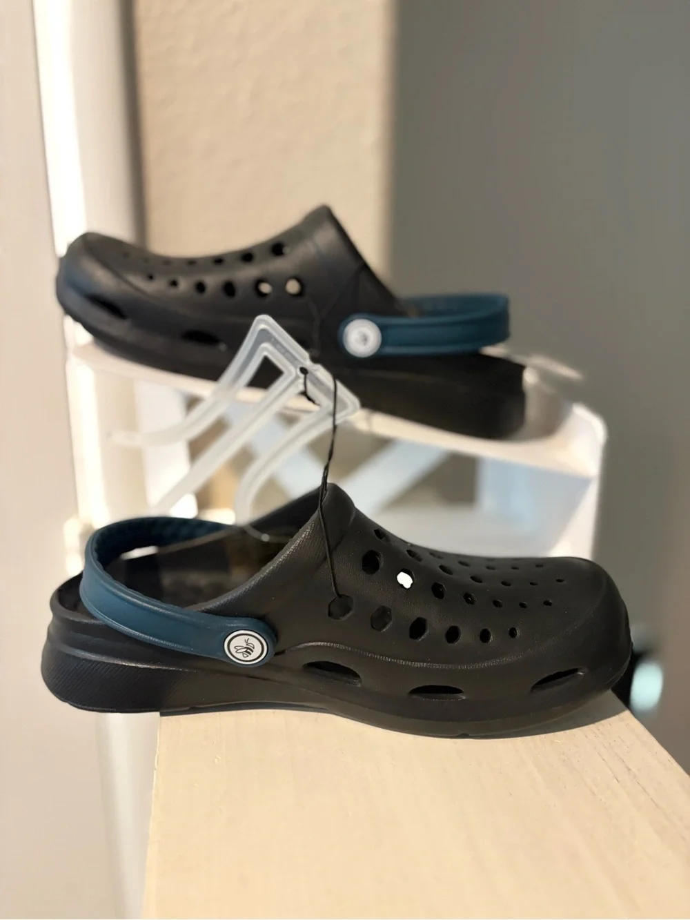 Joybees Kids' Dylan Slip-On Clogs - Black/Cascade Size J3 NEW